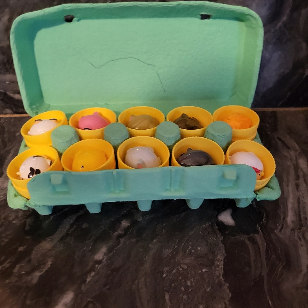 Little Tikes Farm Memory Match Up Game 3D Damaged Egg Carton Complete.